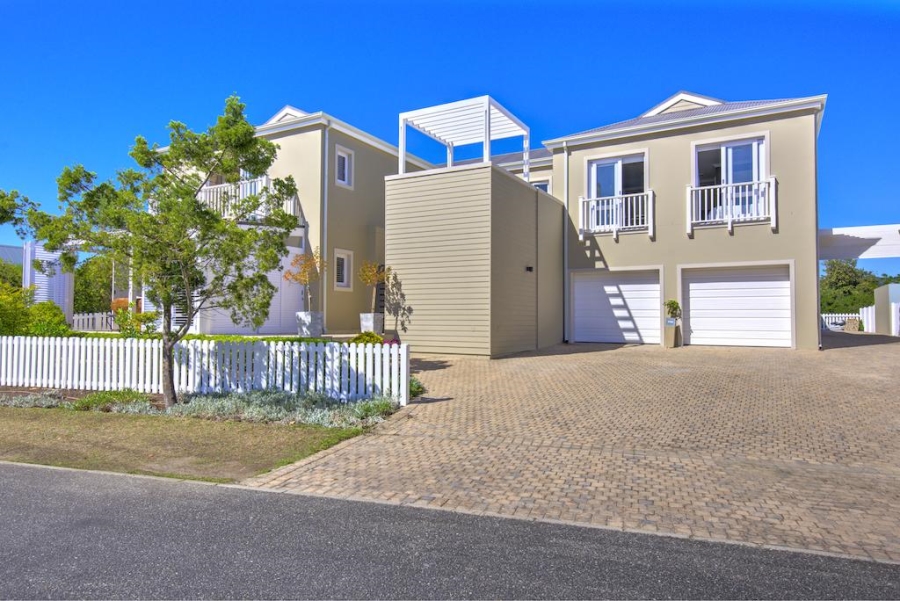 To Let 4 Bedroom Property for Rent in Thesen Islands Western Cape